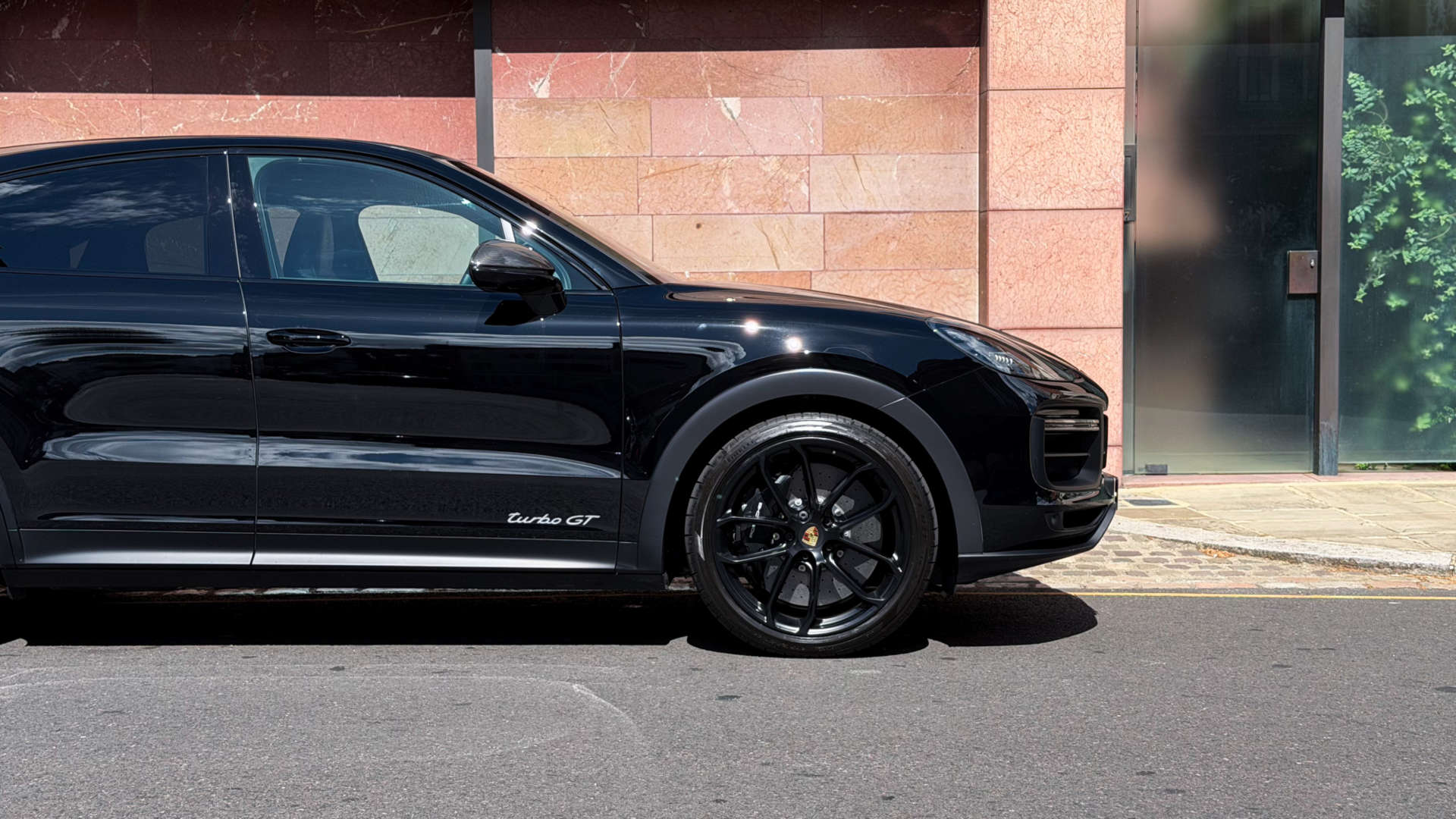 PORSCHE CAYENNE — photo 16