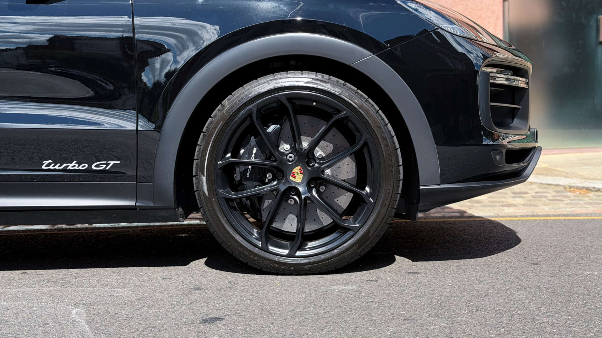 PORSCHE CAYENNE — photo 17