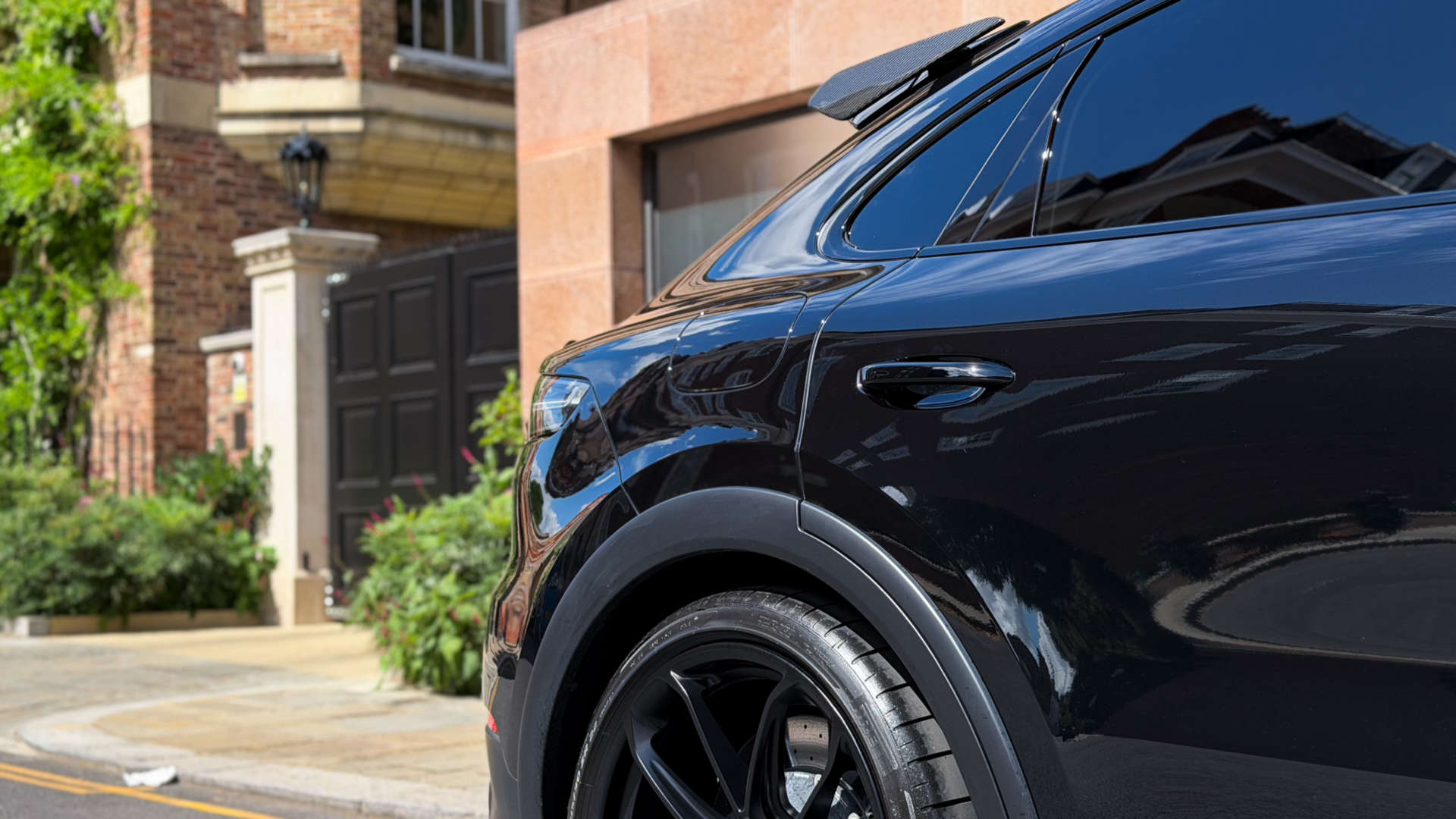PORSCHE CAYENNE — photo 18