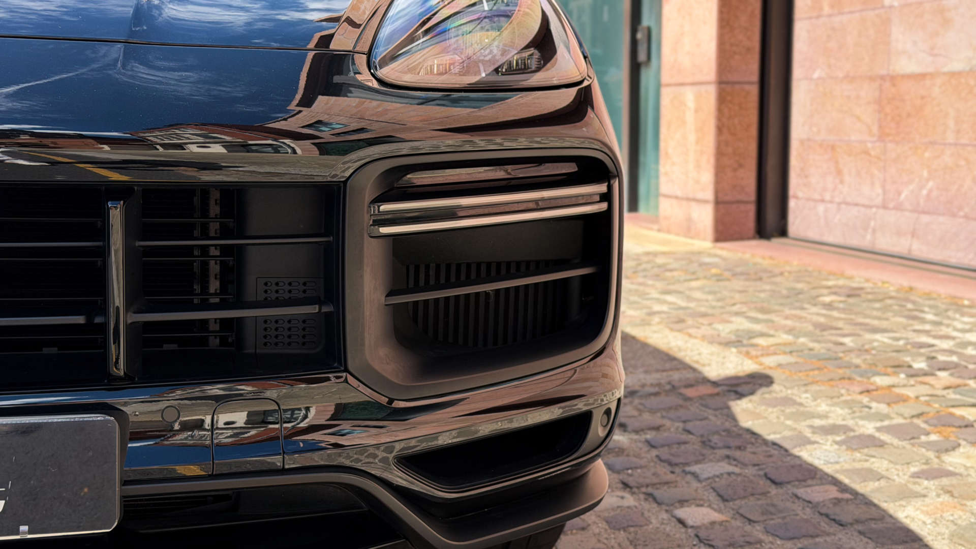 PORSCHE CAYENNE — photo 25