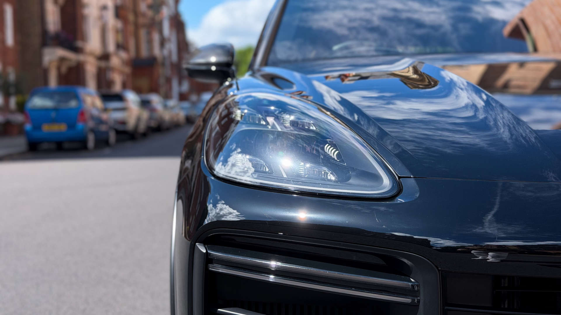 PORSCHE CAYENNE — photo 28