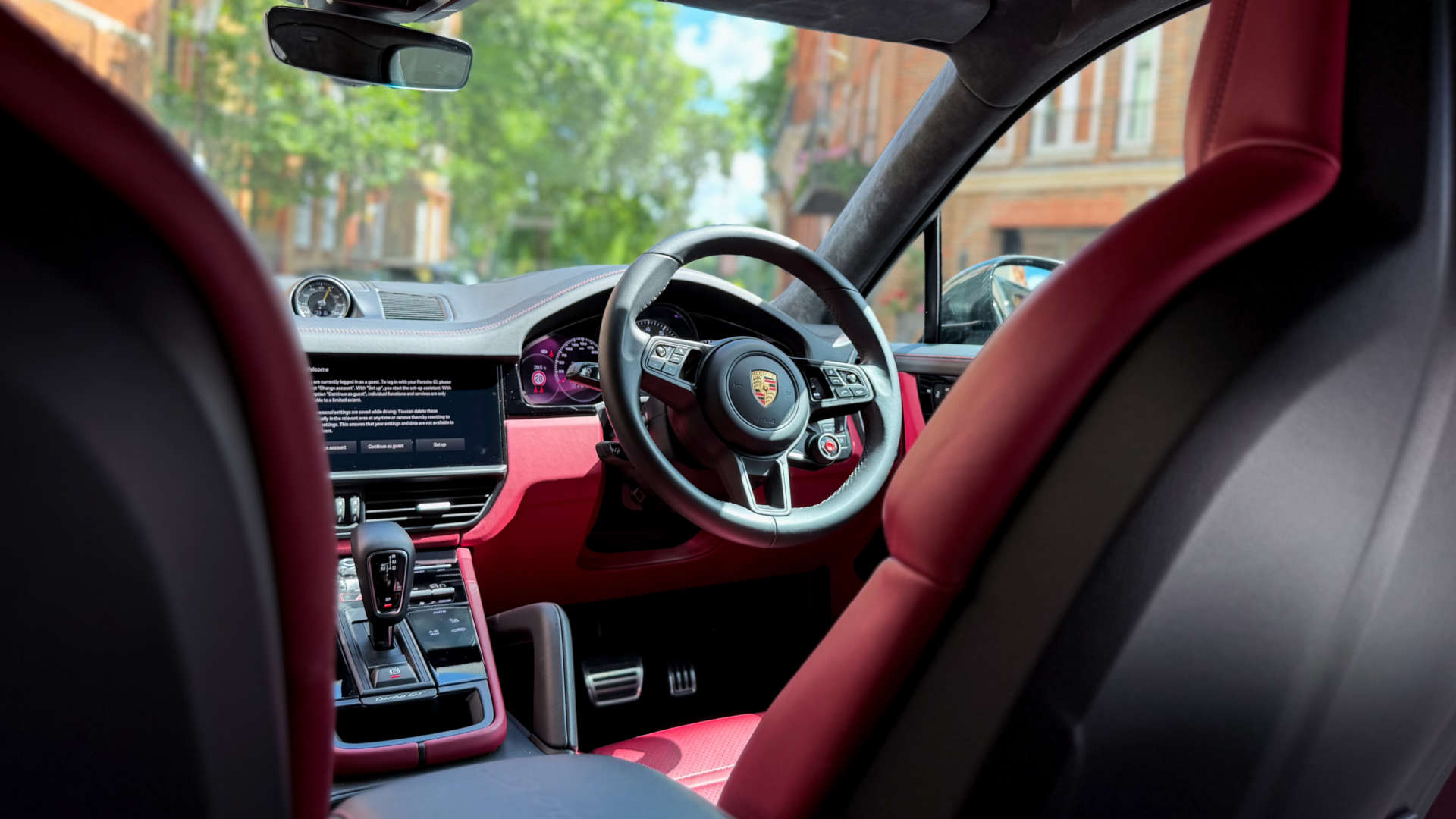 PORSCHE CAYENNE — photo 37