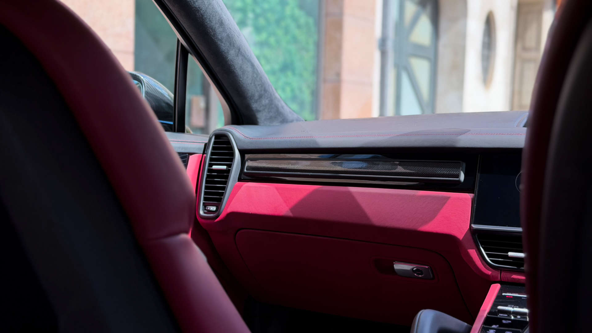 PORSCHE CAYENNE — photo 43