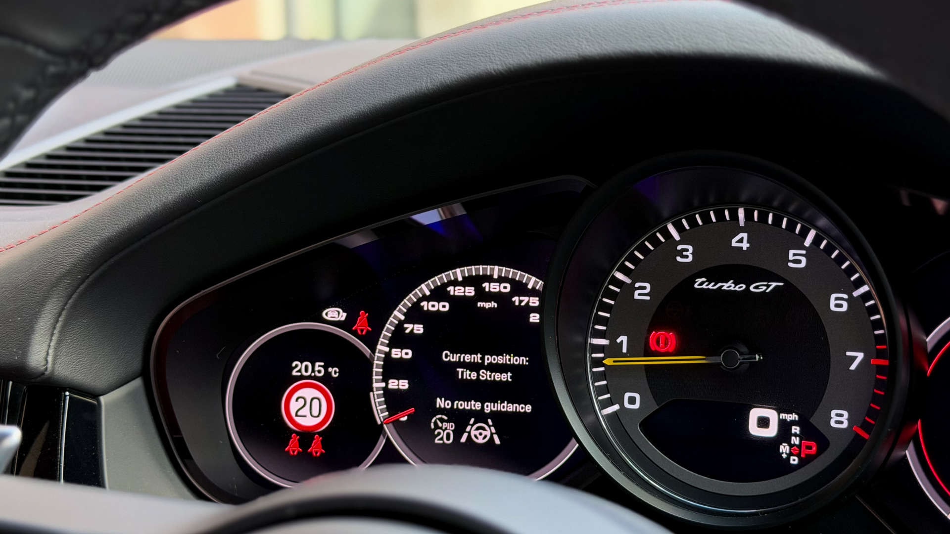 PORSCHE CAYENNE — photo 50