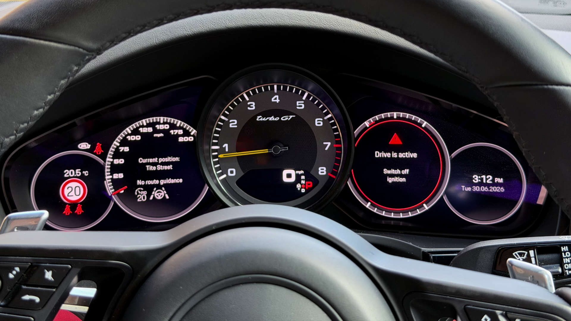 PORSCHE CAYENNE — photo 51