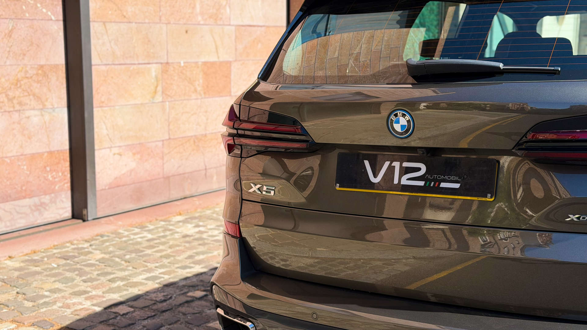 BMW X5 — photo 8