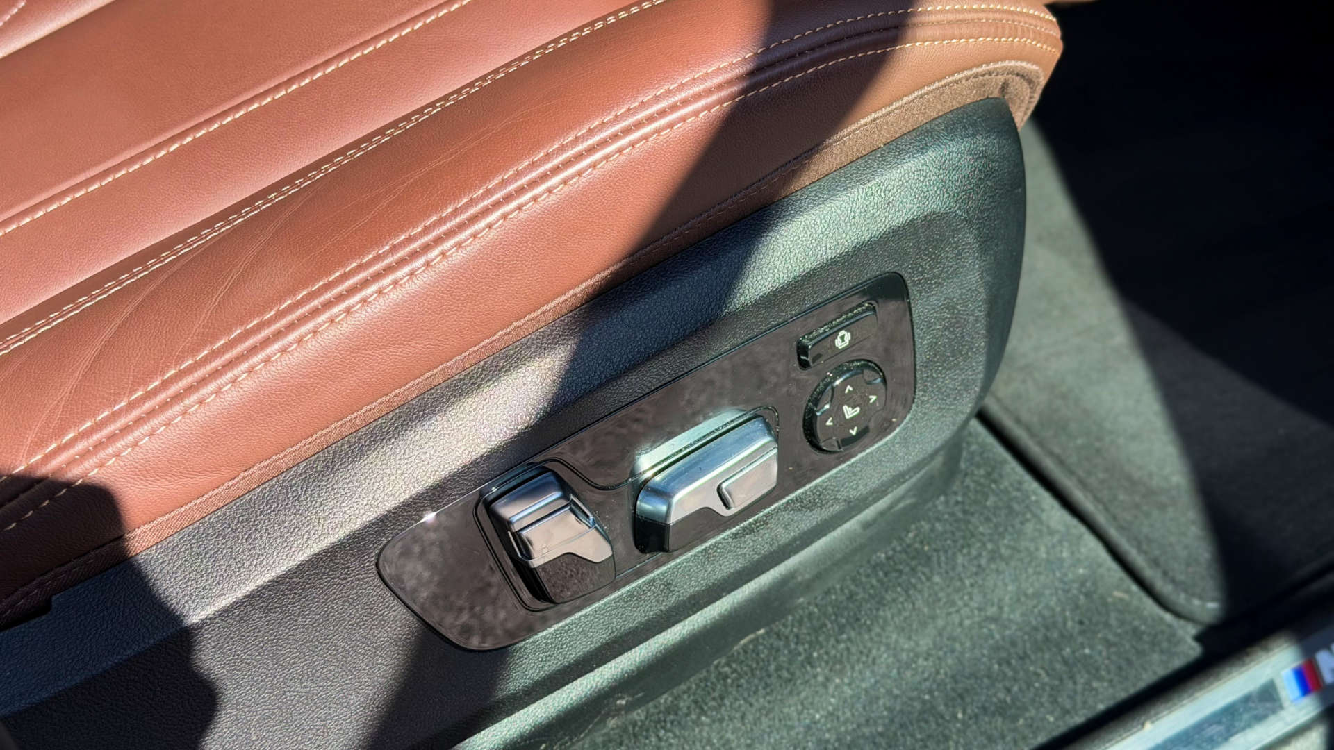 BMW X5 — photo 36