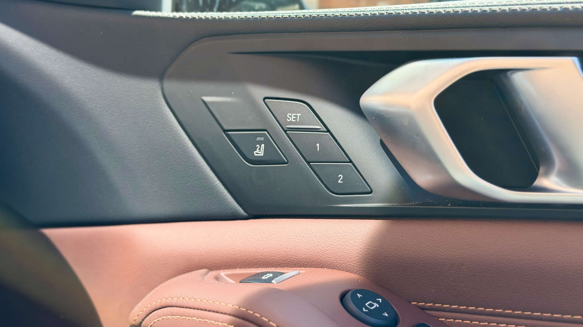 BMW X5 — photo 47