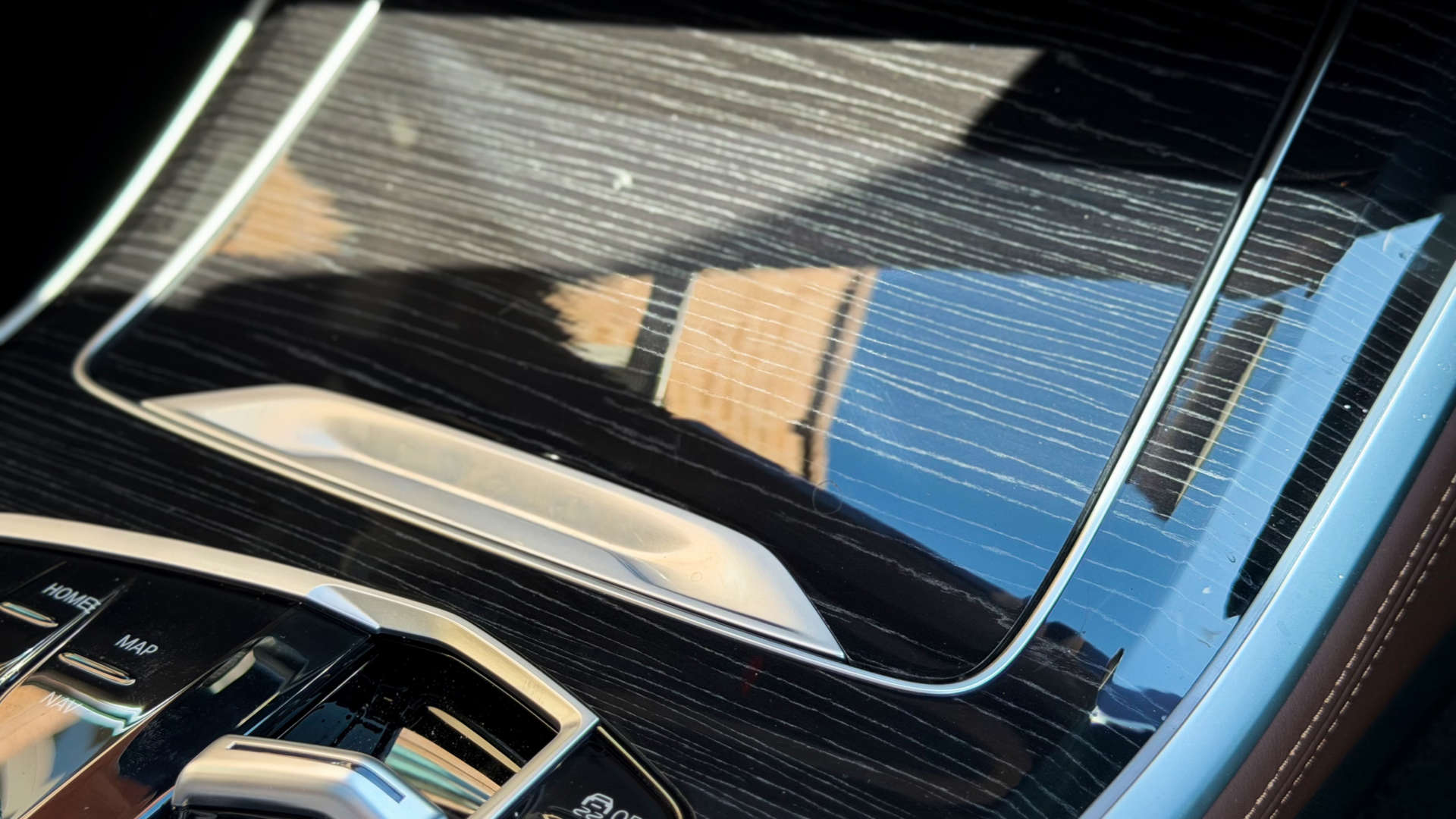 BMW X5 — photo 34