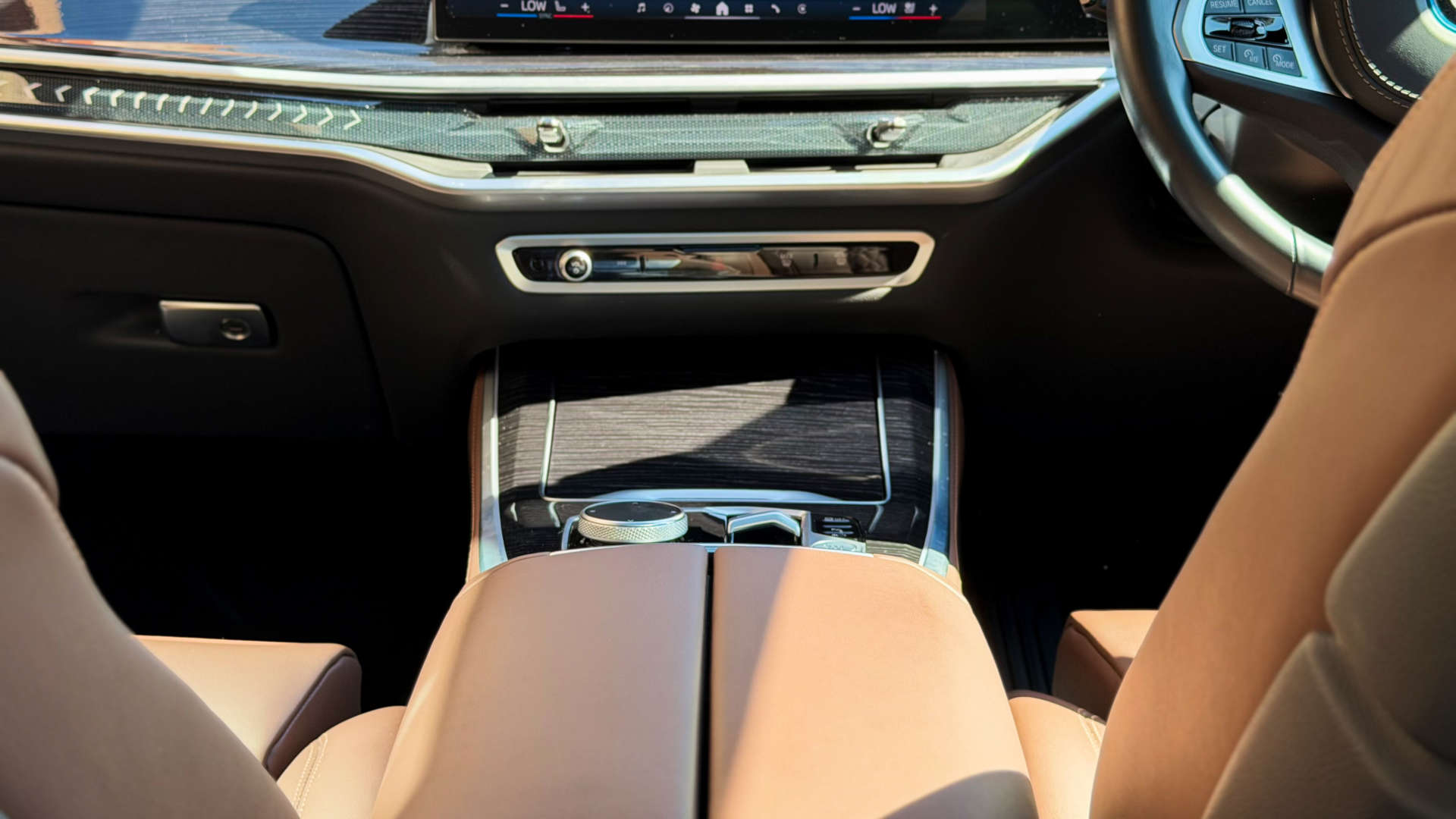 BMW X5 — photo 28
