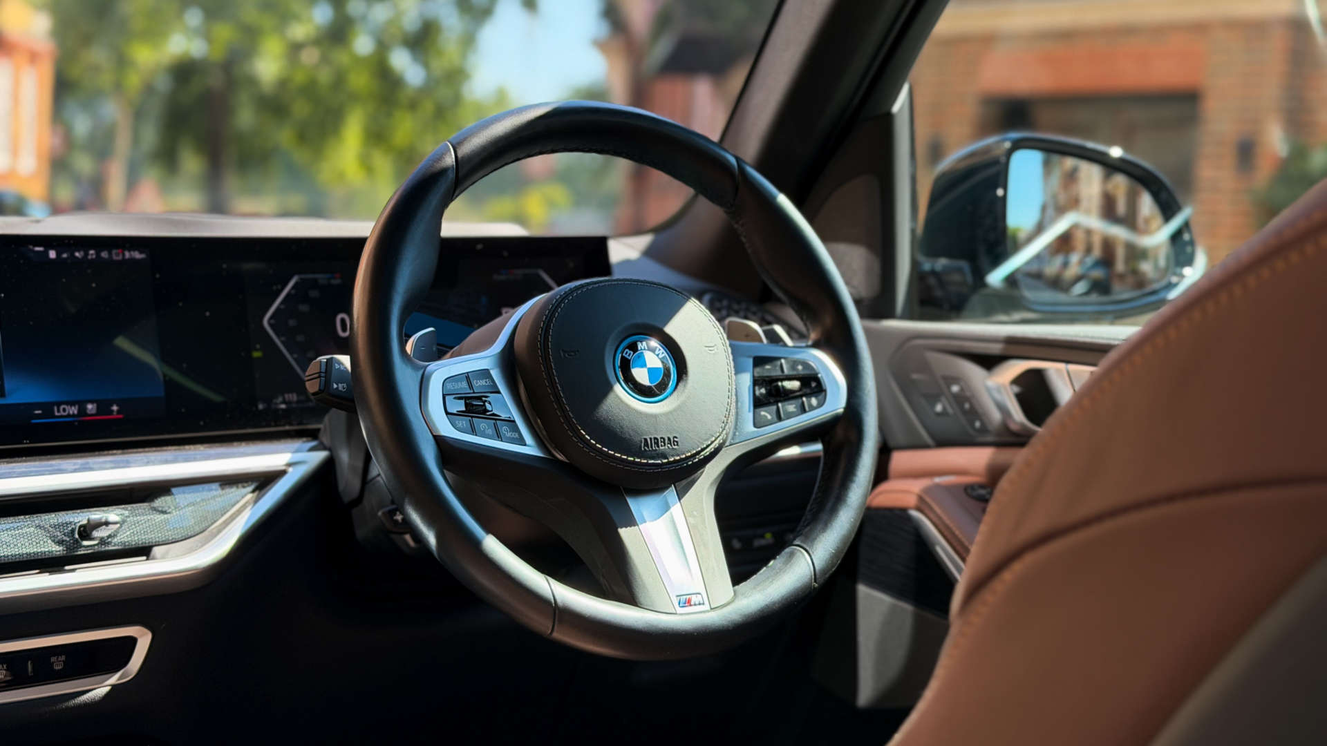 BMW X5 — photo 31