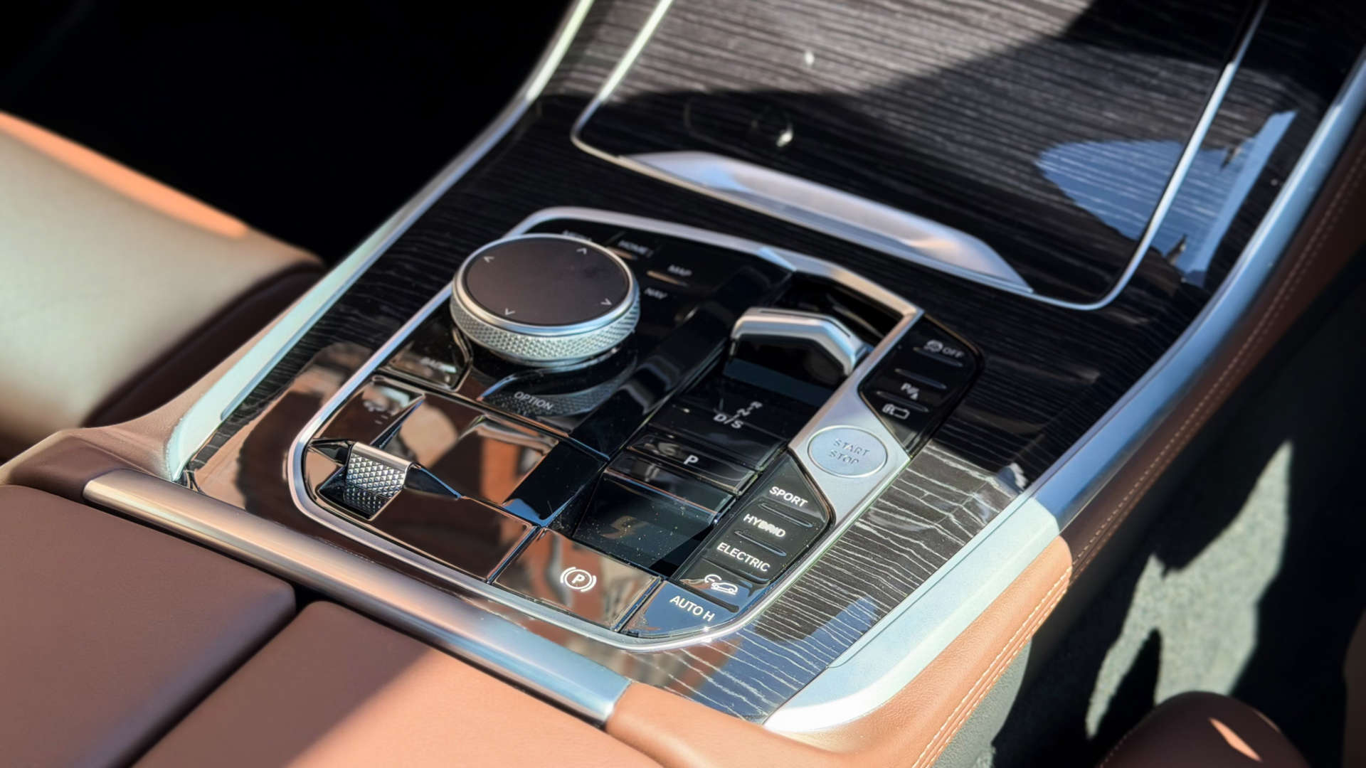BMW X5 — photo 33