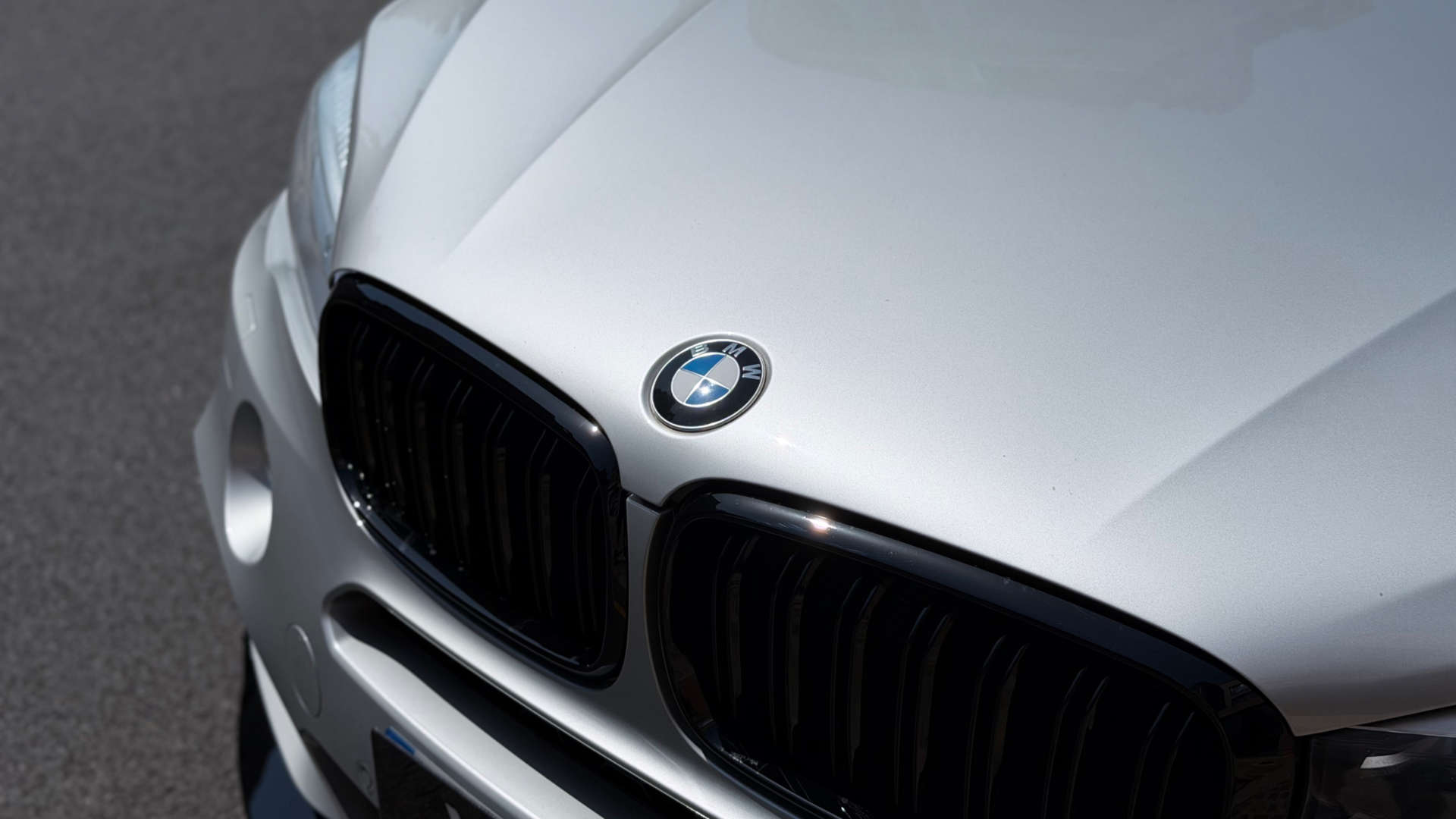 BMW X5 — photo 29