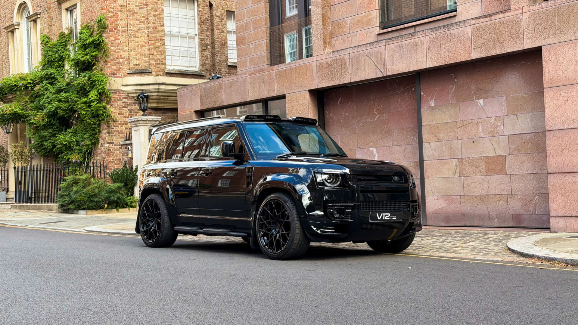 Land Rover DEFENDER — photo 4