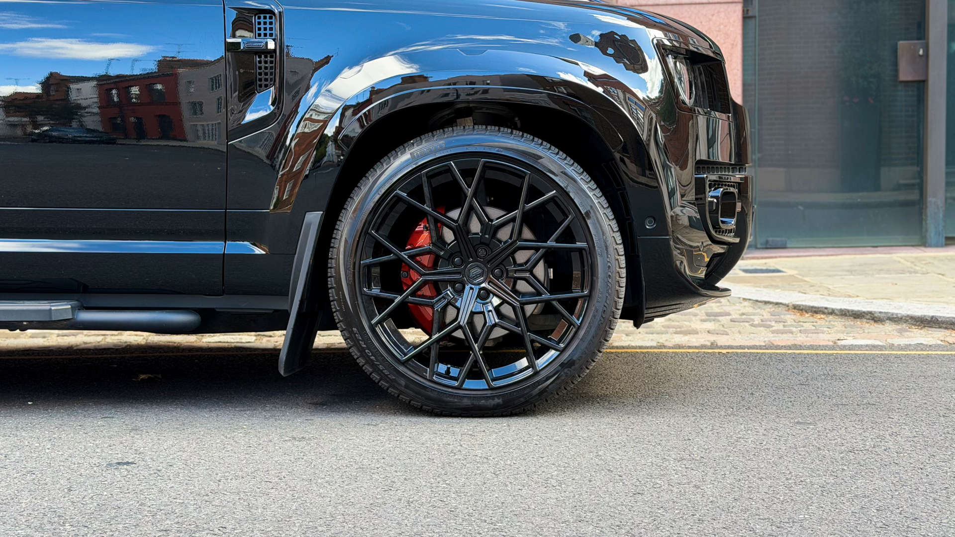 Land Rover DEFENDER — photo 8