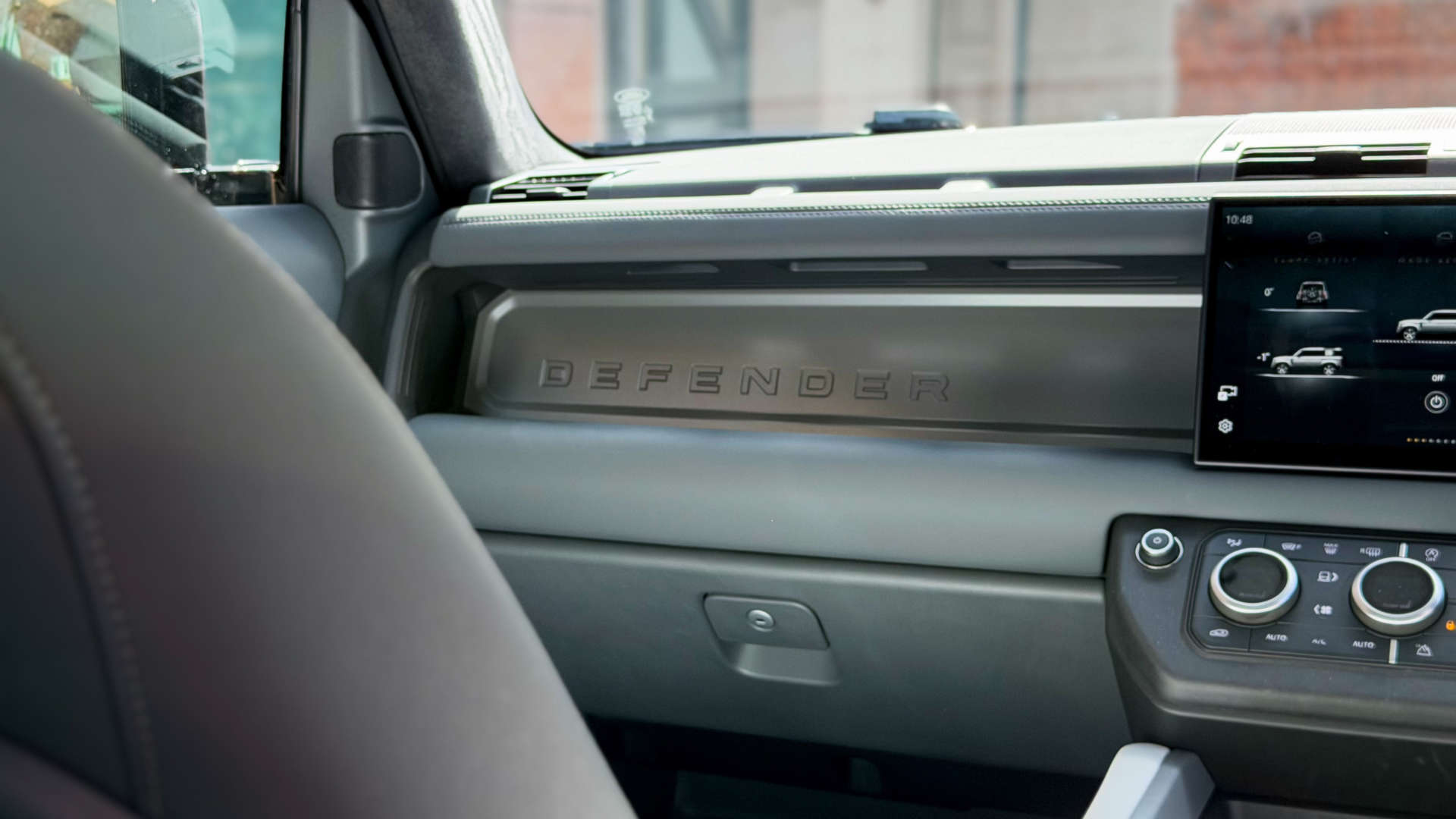Land Rover DEFENDER — photo 43