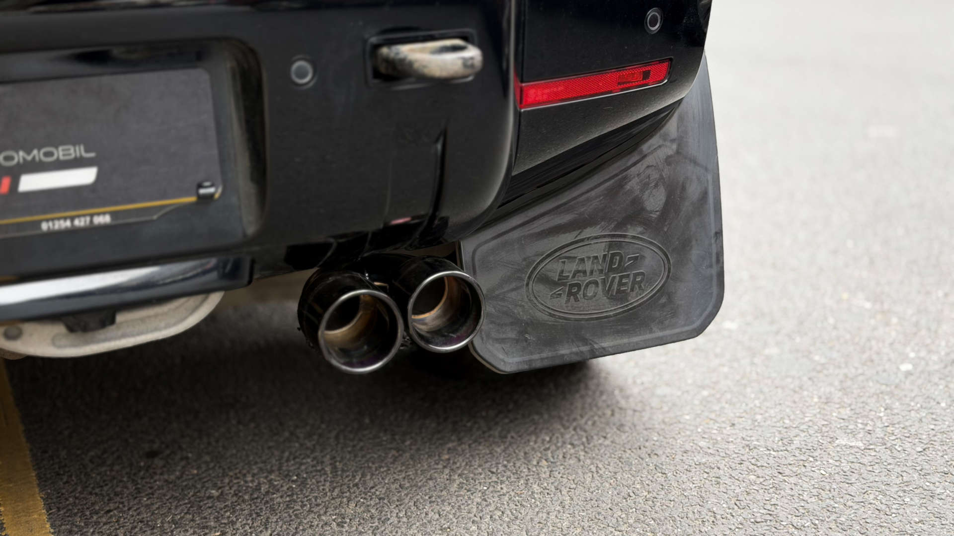 Land Rover DEFENDER — photo 12