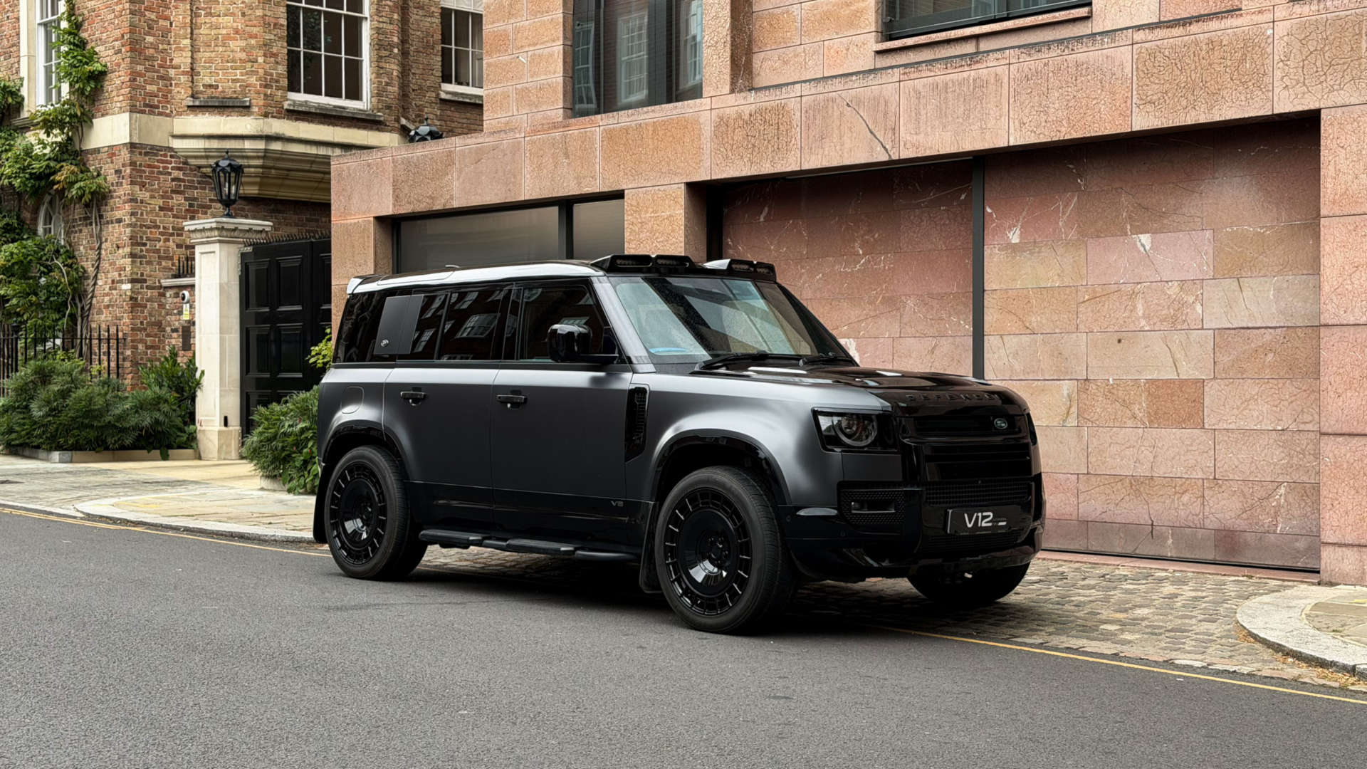 Land Rover DEFENDER — photo 7