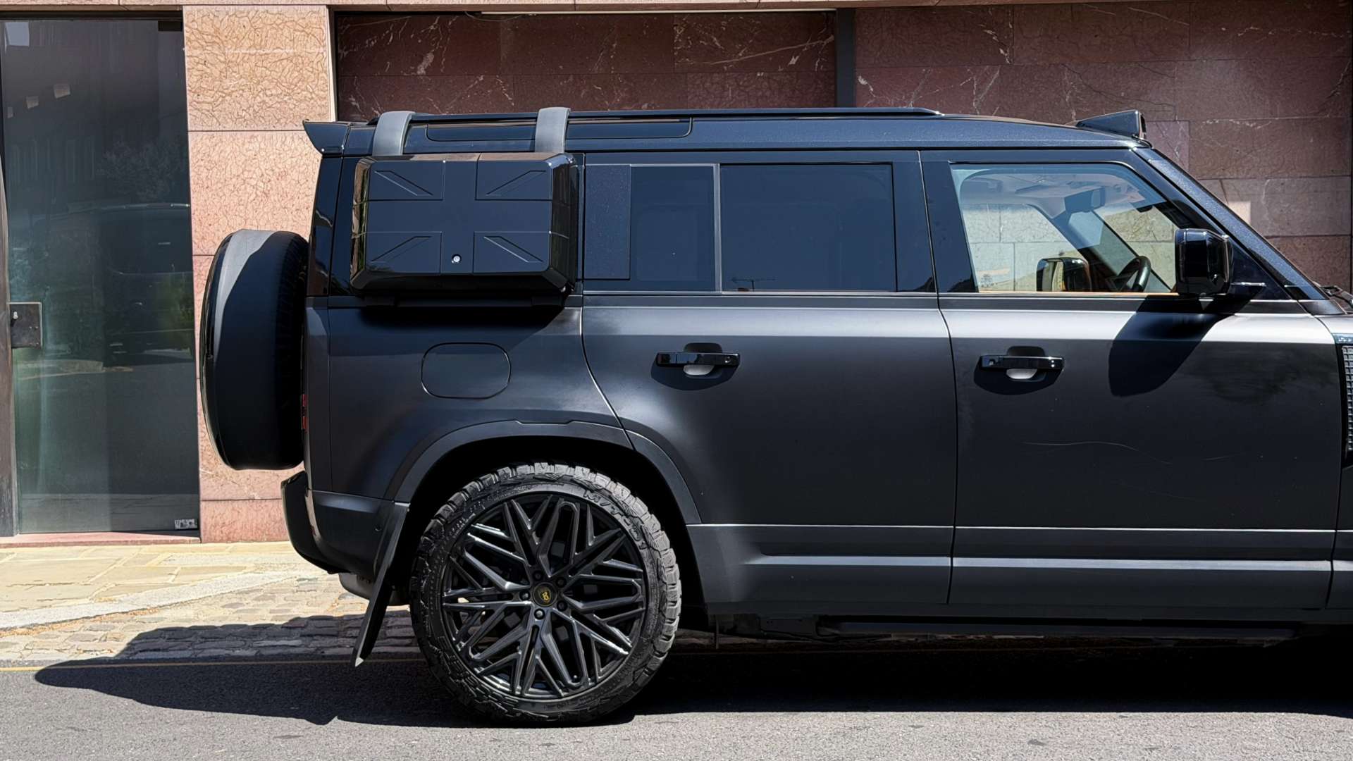 Land Rover DEFENDER — photo 15