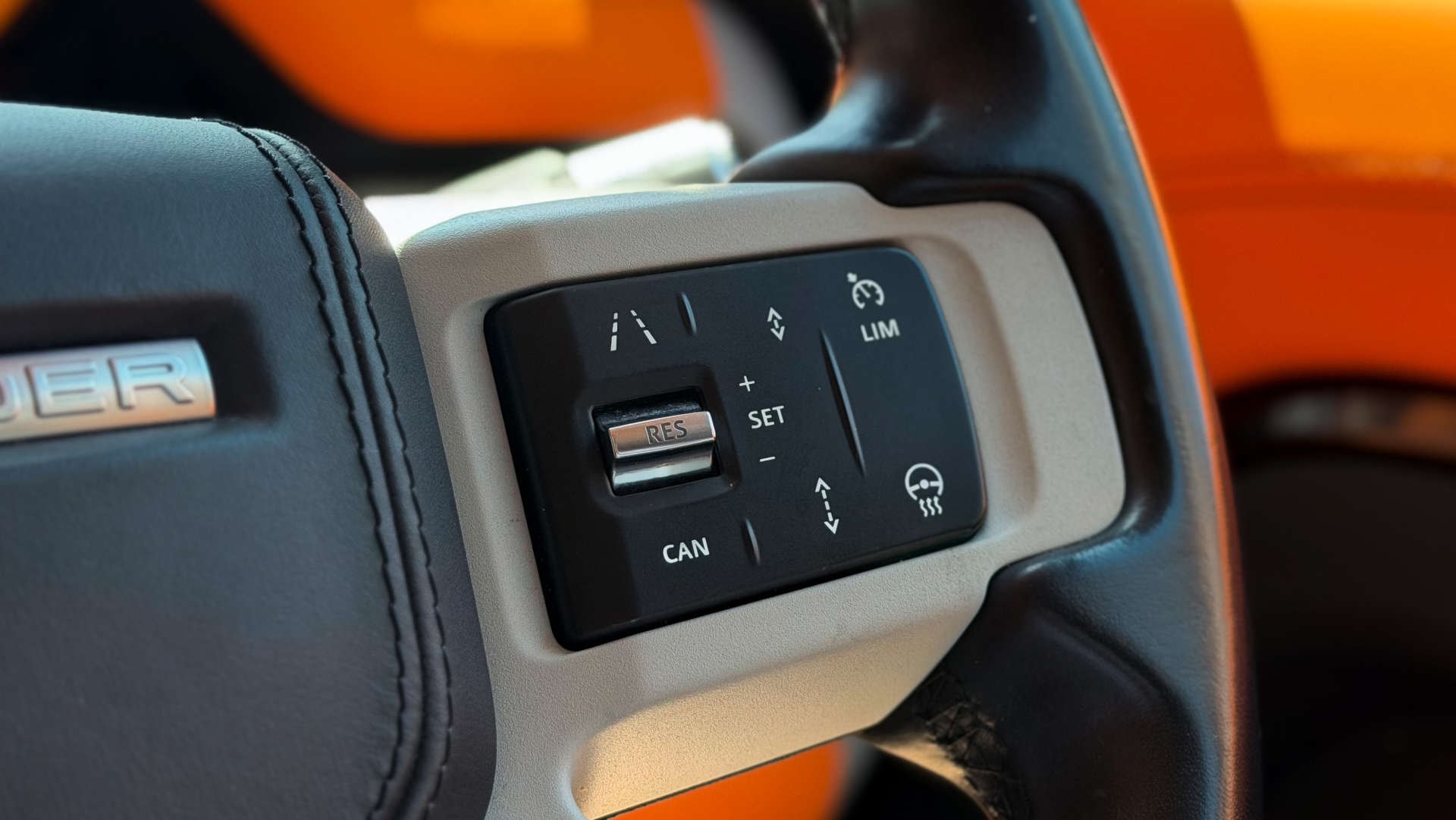 Land Rover DEFENDER — photo 39