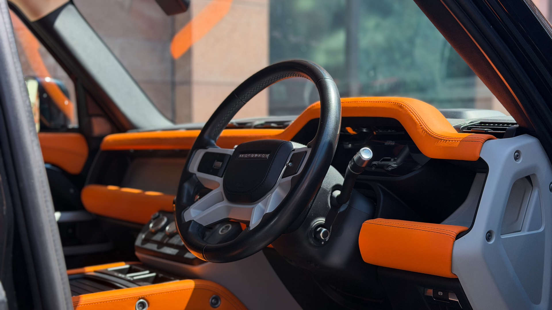 Land Rover DEFENDER — photo 2