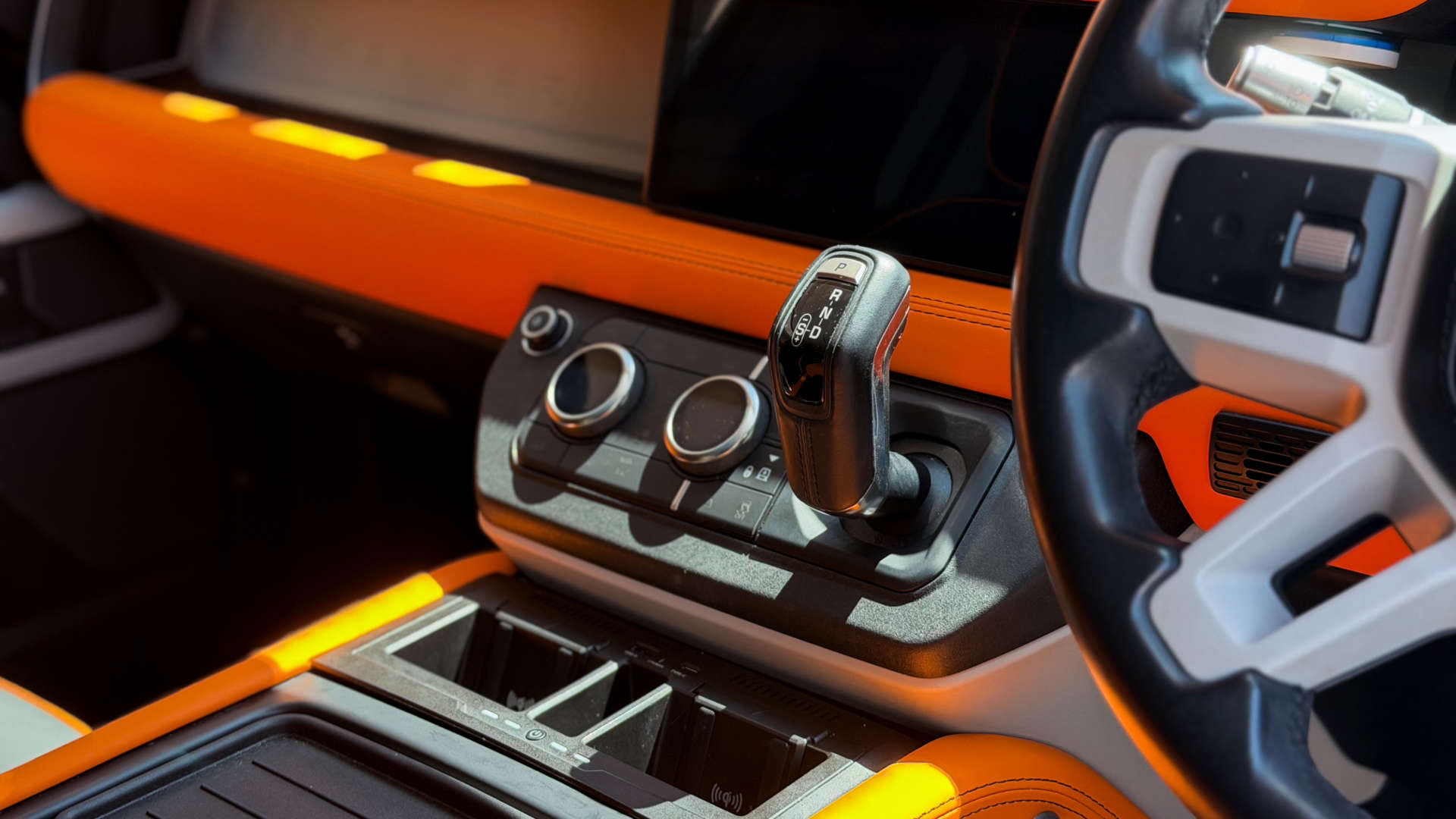 Land Rover DEFENDER — photo 28