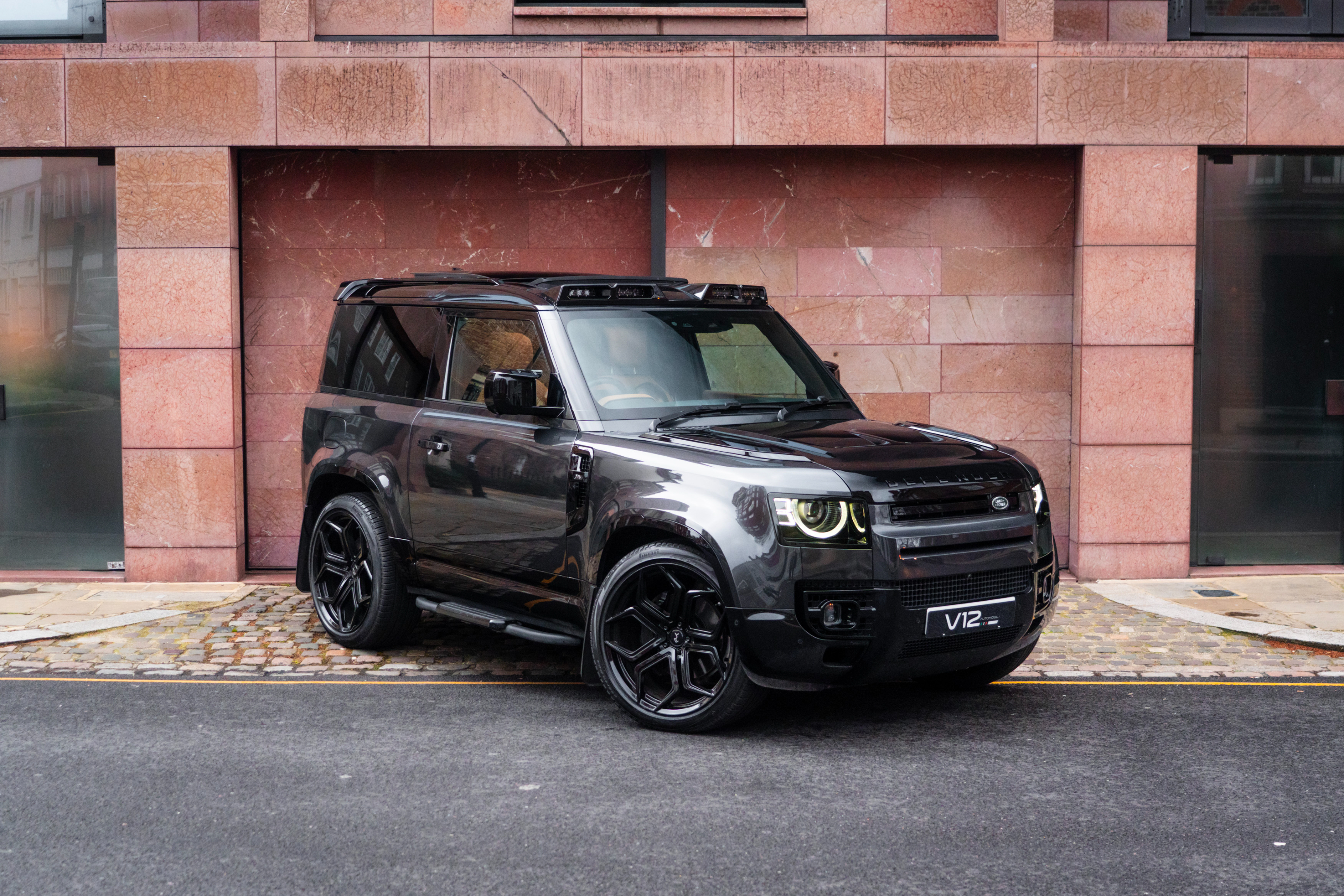 Land Rover Defender 90 Rodeyo Truck